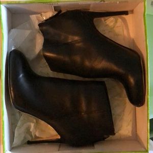 Barely worn Sam Edelman booties